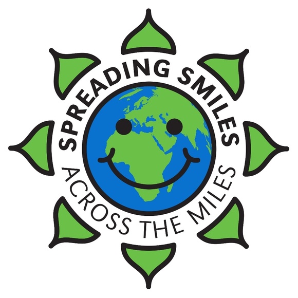 🌎❤️😊SPREADING SMILES ACROSS MILES😊❤️🌎 - Picture 2 of 8